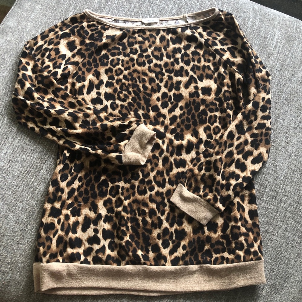 Lightweight sweater